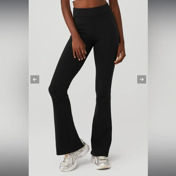 スパッツ・レギンス [Alo Yoga] Airbrush High-Waist Kick-Back Legging Airbrush High-Waist Kick-Back Legging - Black | Alo Yoga